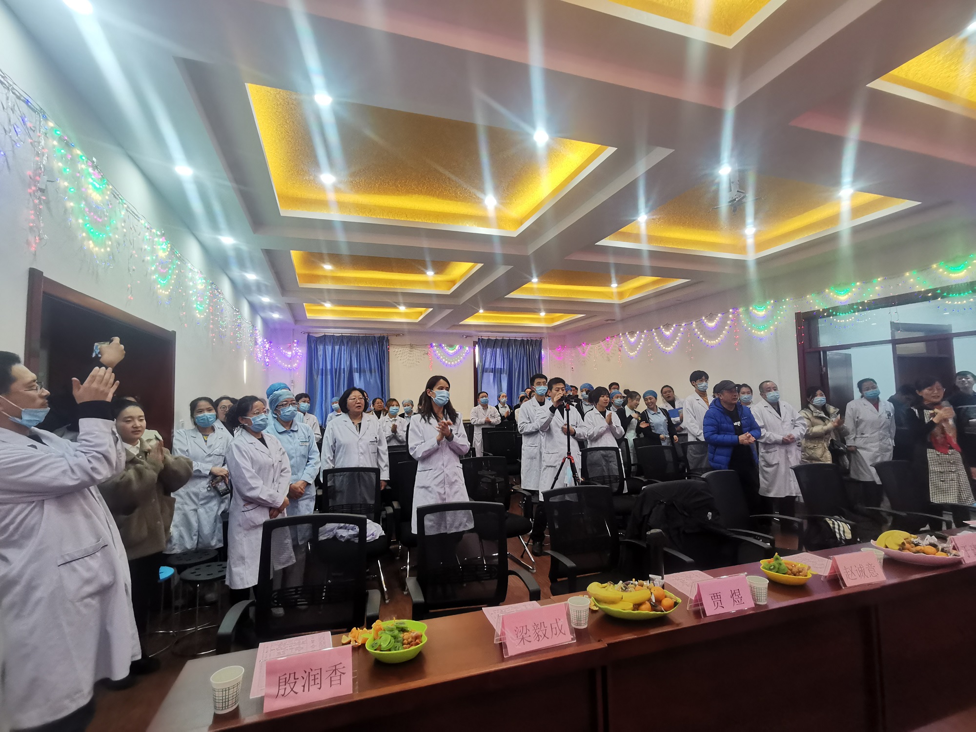 1609759159327925.jpg 10 全体合唱《歌唱祖国》.jpg