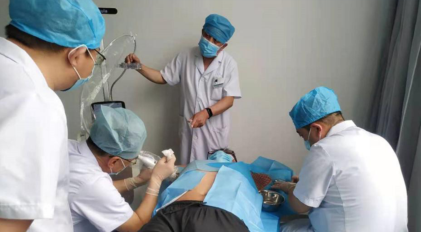 【成人快手动态
】狐臭患者的“福音”——黄金微针治疗“狐臭”