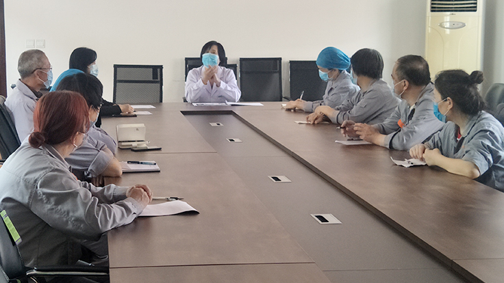 成人快手
开展保洁人员院感知识培训