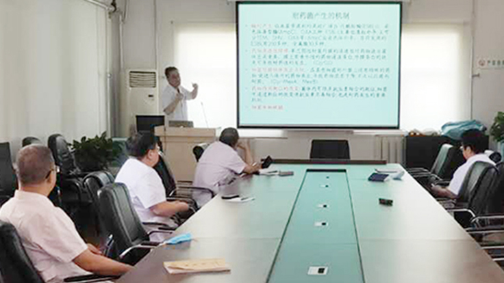 成人快手
雷晋教授开展细菌耐药和抗菌药物 合理应用专题讲座