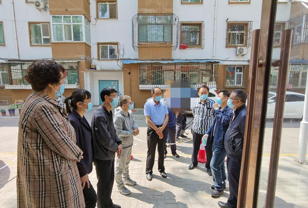 「成人快手动态
」成人快手
院领导走入新冠疫苗接种点