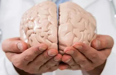 强强联合共护脊梁！ 成人快手
与山西白求恩医院共建脊柱侧弯医联体