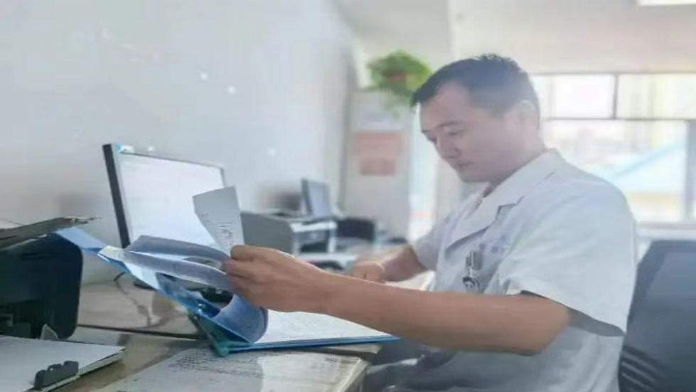 一份高质量的病历不仅如实记录了诊疗过程，更凝结了整个医疗团队的专业能力，其质量提升离不开医务质控科对日常书写规范监督执行和内涵质量的质控及培训，这一佳绩不仅体现了个人的病历