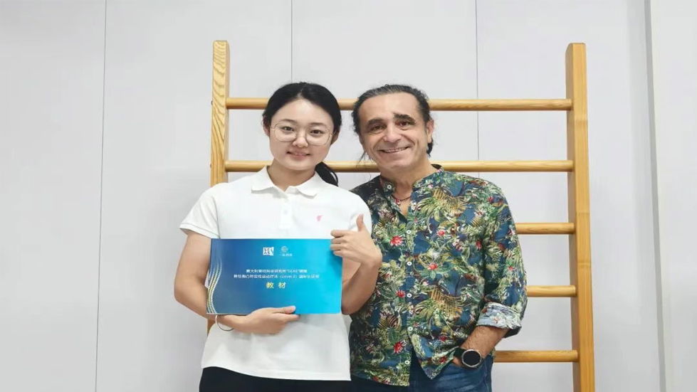 成功引进国际脊柱侧弯权威康复体系SEAS，获得意大利SEAS疗法认证并挂牌实践基地，脊柱侧弯保守治疗再添新力量